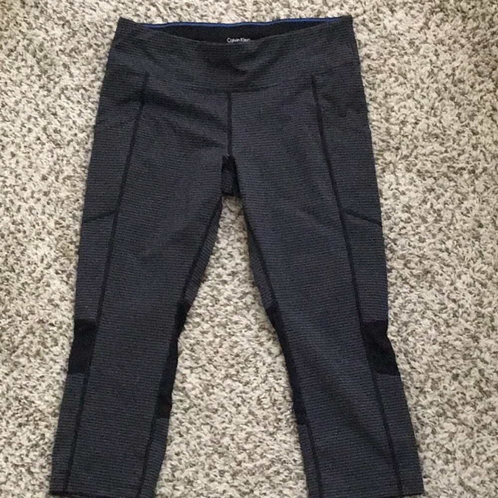 Womens Ck Performance Capri Pants. Large - image 1